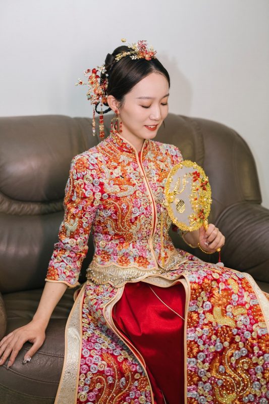 答谢亲友们的祝福：选好角度，注意新人的表情-砚青婚摄网